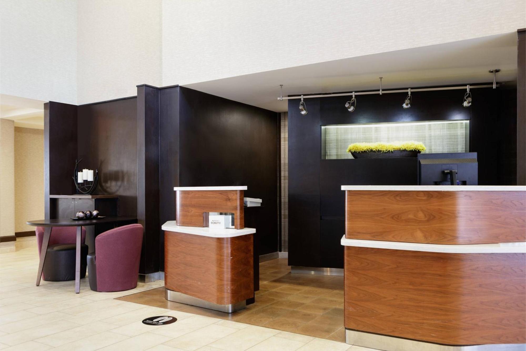 Hotel Courtyard Harrisonburg Esterno foto